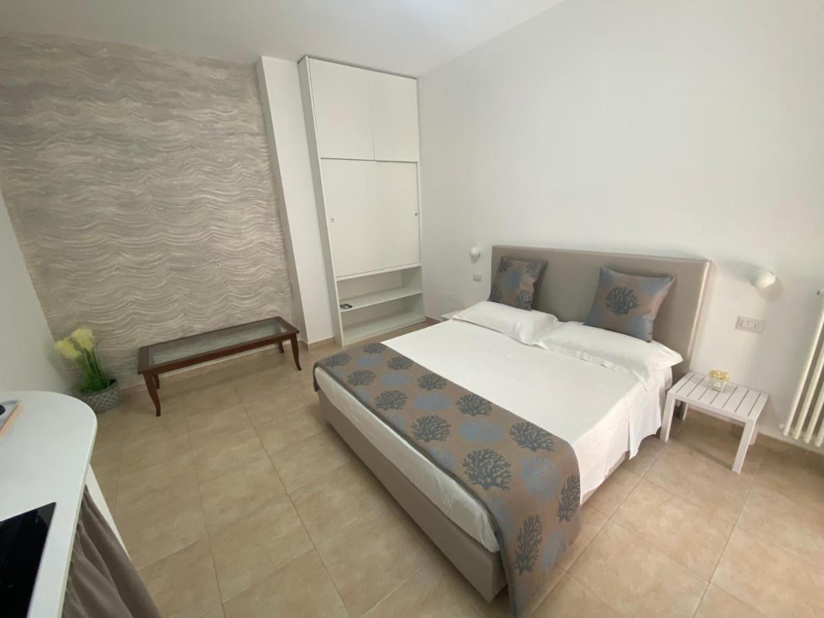 Casa Fiorita Bed & Breakfast Весте Екстериор снимка