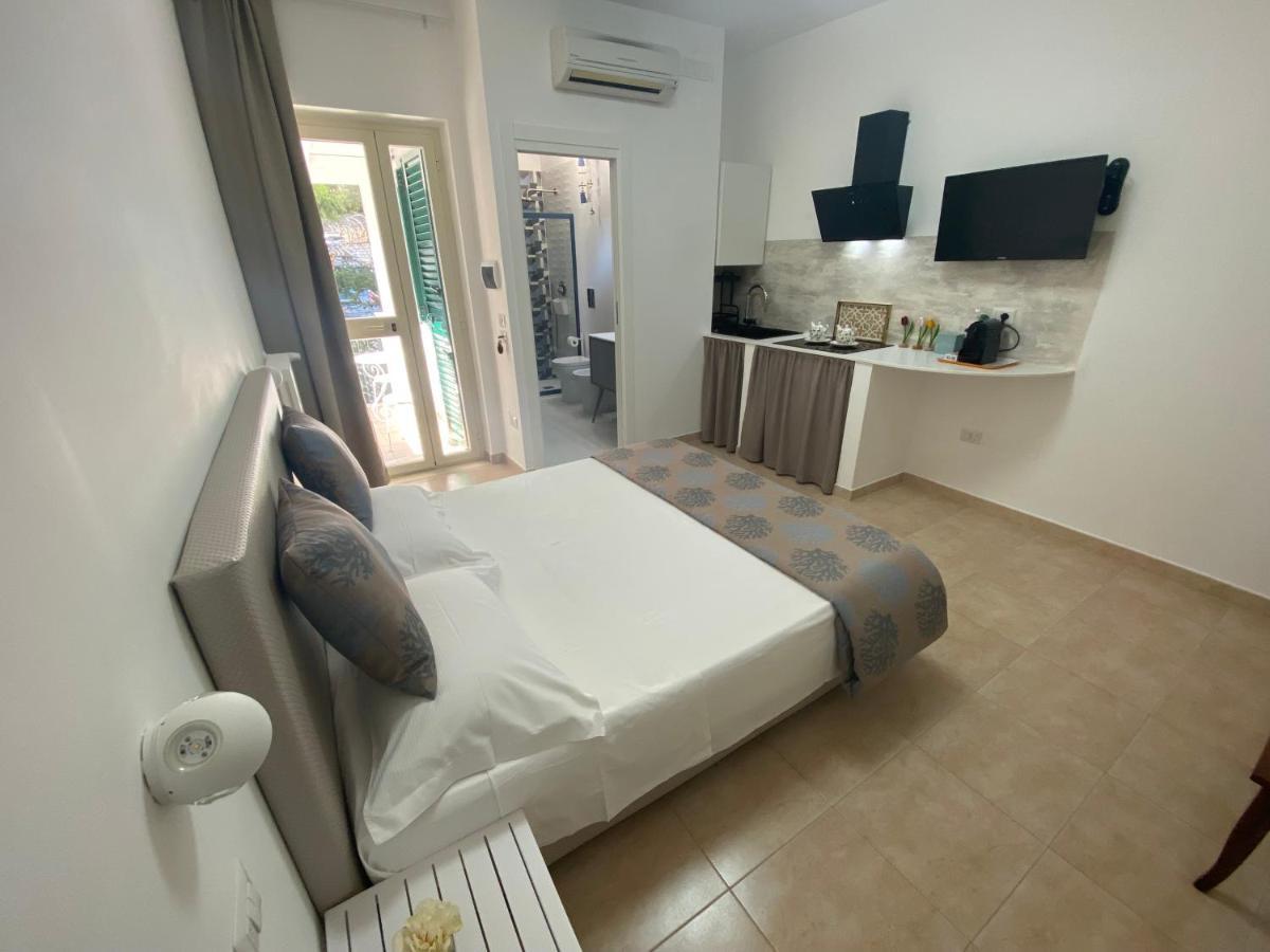 Casa Fiorita Bed & Breakfast Весте Екстериор снимка