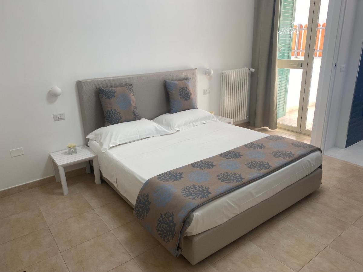 Casa Fiorita Bed & Breakfast Весте Екстериор снимка