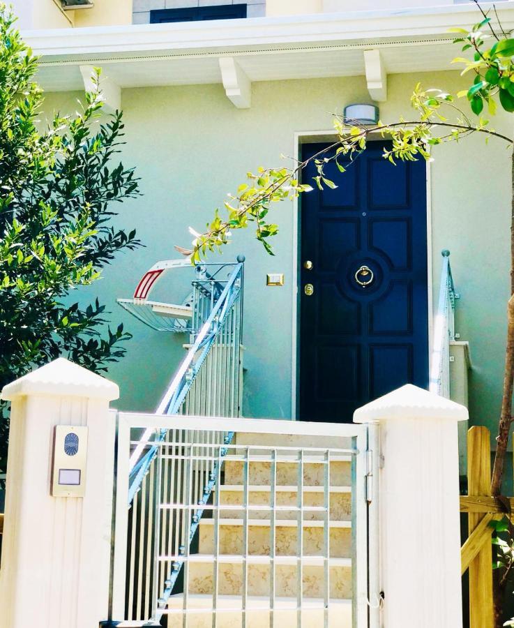 Casa Fiorita Bed & Breakfast Весте Екстериор снимка